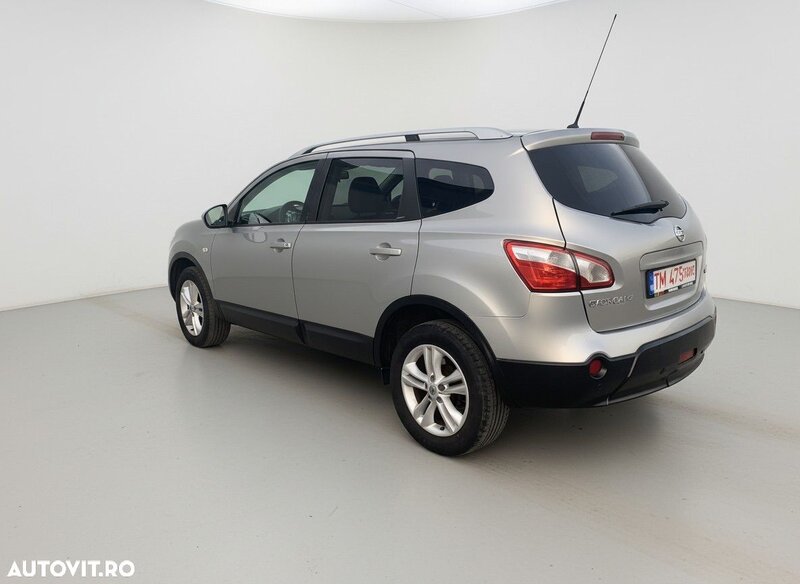 Nissan Qashqai+2
